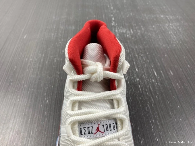 Jordan CT8012-116 Retro 'CHERRY' Air 11 0821